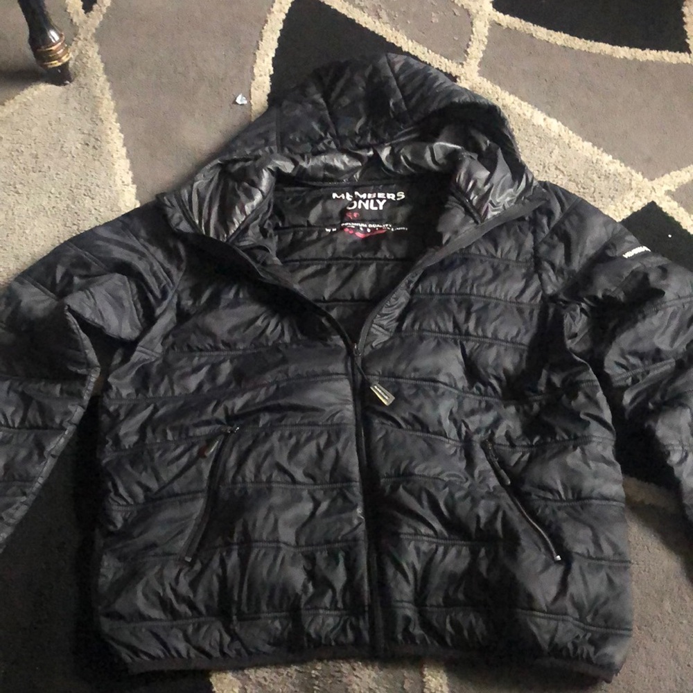 It’s had inside pockets too
